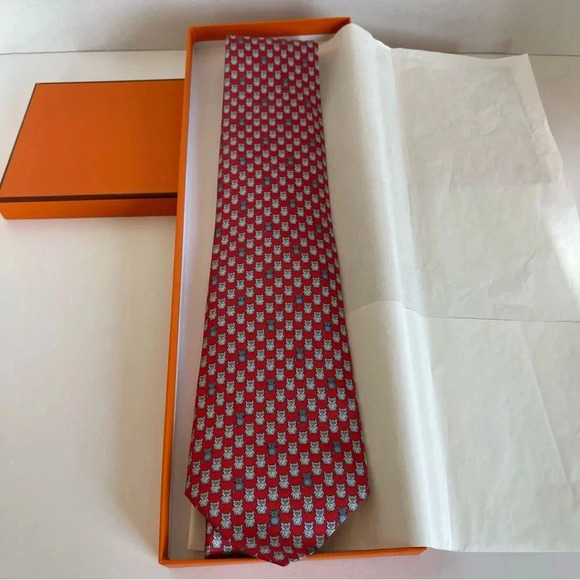 New Hermes Necktie, Handmade 7-Fold 100% Silk - Picture 7 of 11